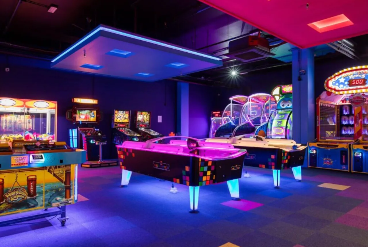 The Game Box arcadehal uitgaan avondje uit Enschede - Uit in Enschede