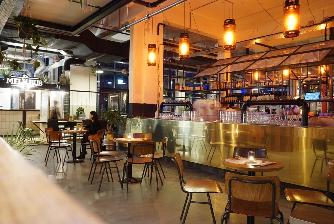 Twentsche Foodhal von Innen - Uit in Enschede