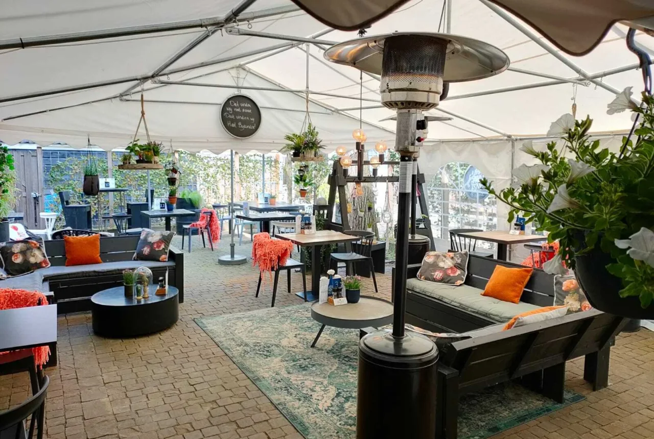Terrasse von Heel Bijzonder in Enschede - Uit in Enschede