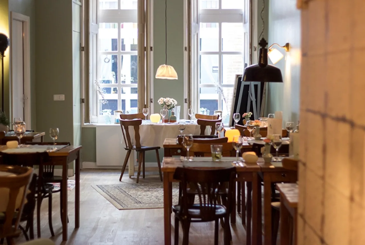 Lovely Local huiskamer restaurant Enschede aan Walstraat 7 - Uit in Enschede
