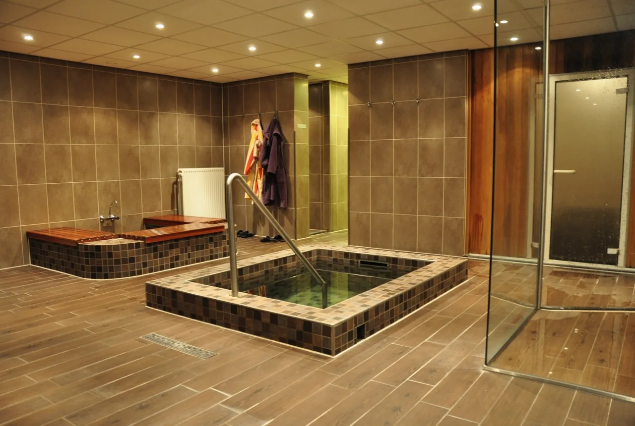 Bad Boekelo Boekelo Wellness met dompelbad in het hotel - Uit in Enschede