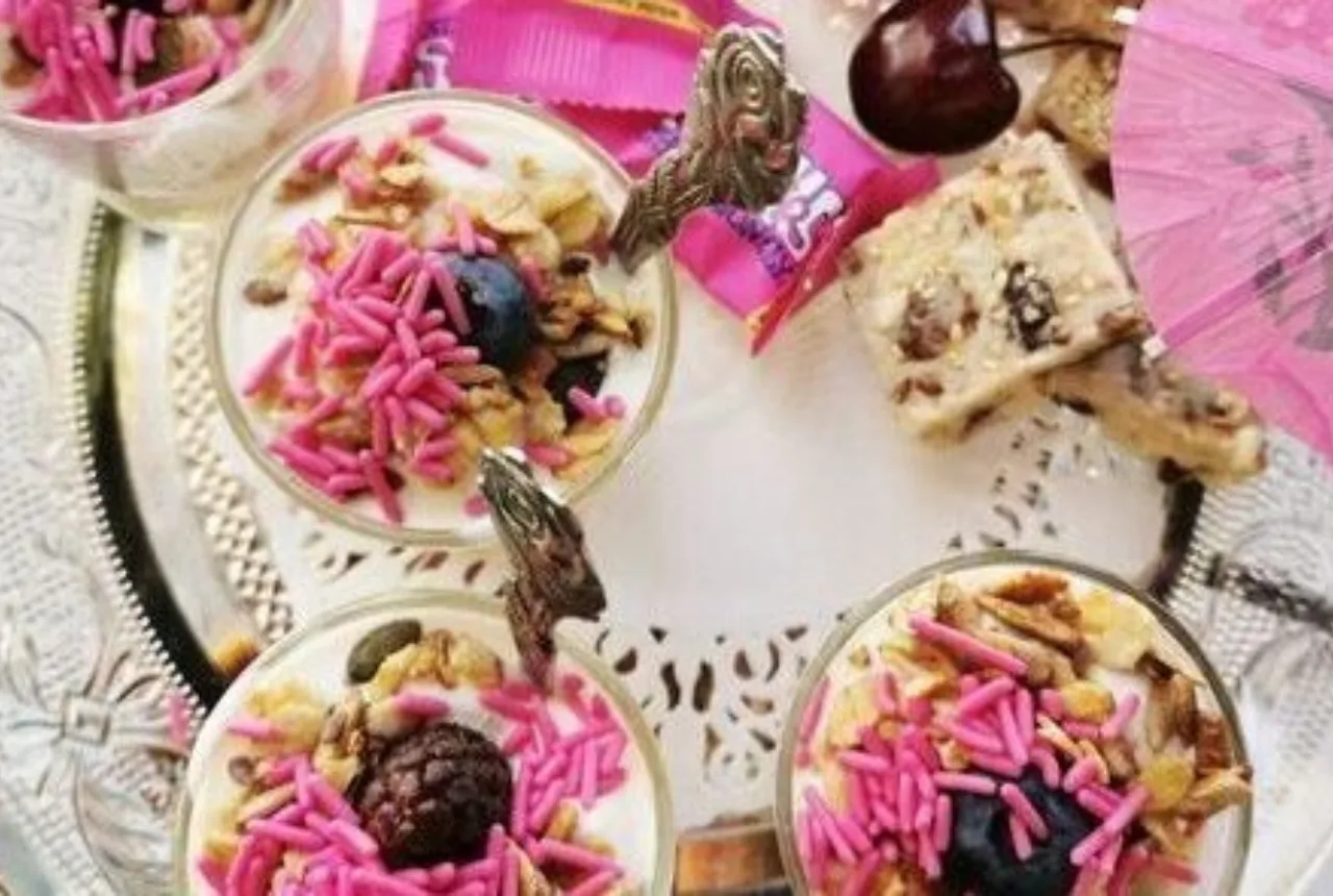 Theetuin de Oale Zessprong High Tea Enschede - Uit in Enschede