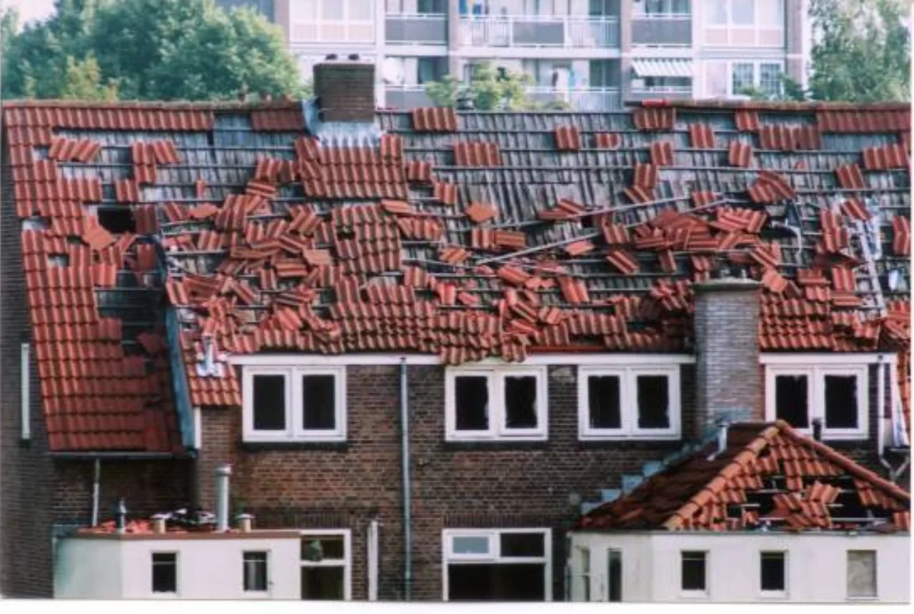  - Uit in Enschede