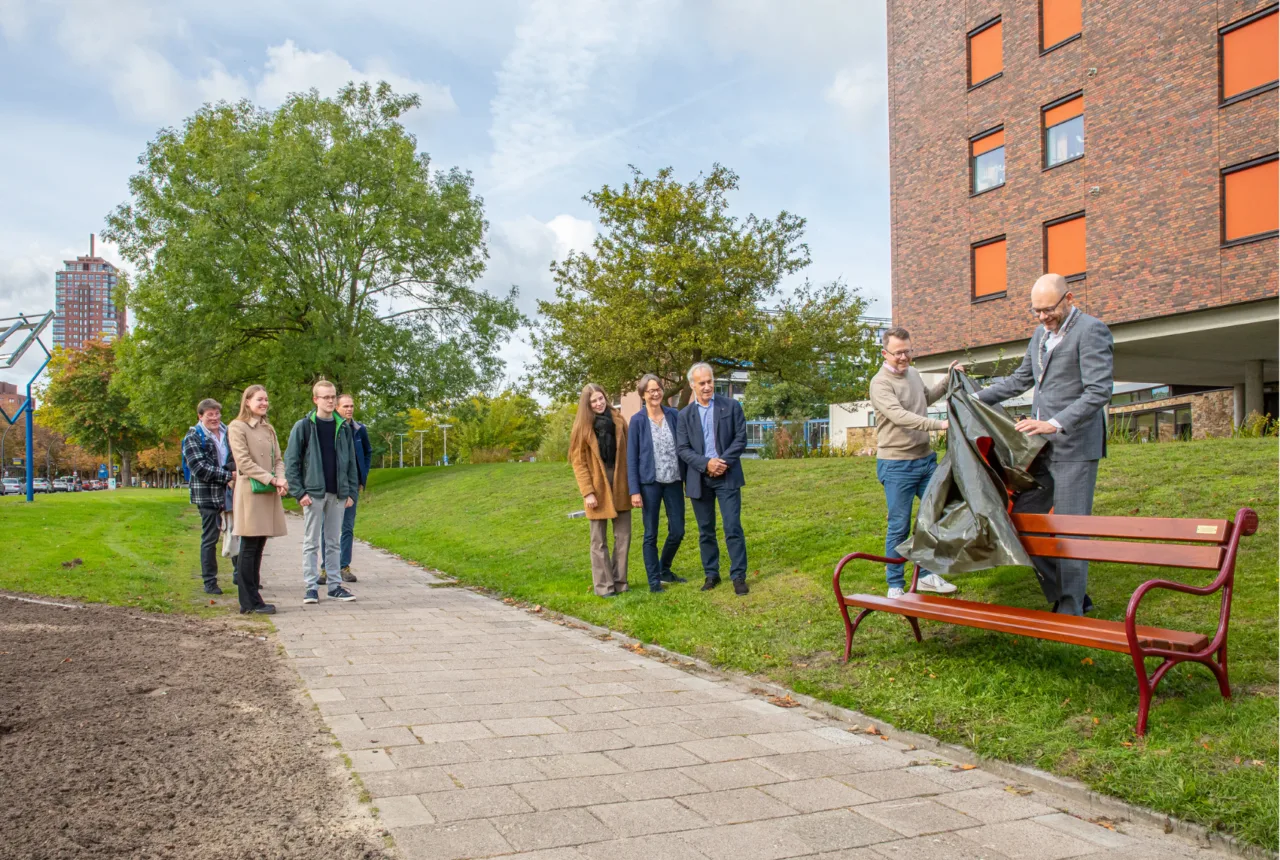  - Uit in Enschede