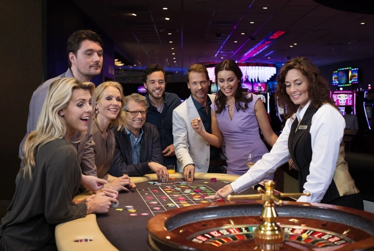 Roulette met een groep bij Holland Casino in Enschede - Uit in Enschede