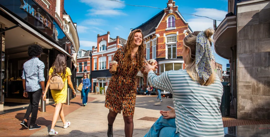 Vriendinnen Haverstraatpassage Enschede - Uit in Enschede