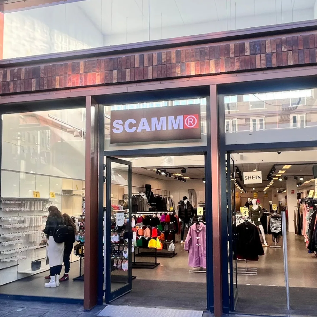 Shoppen bei SCAMM im Einkaufszentrum Klanderij in Enschede - Uit in Enschede