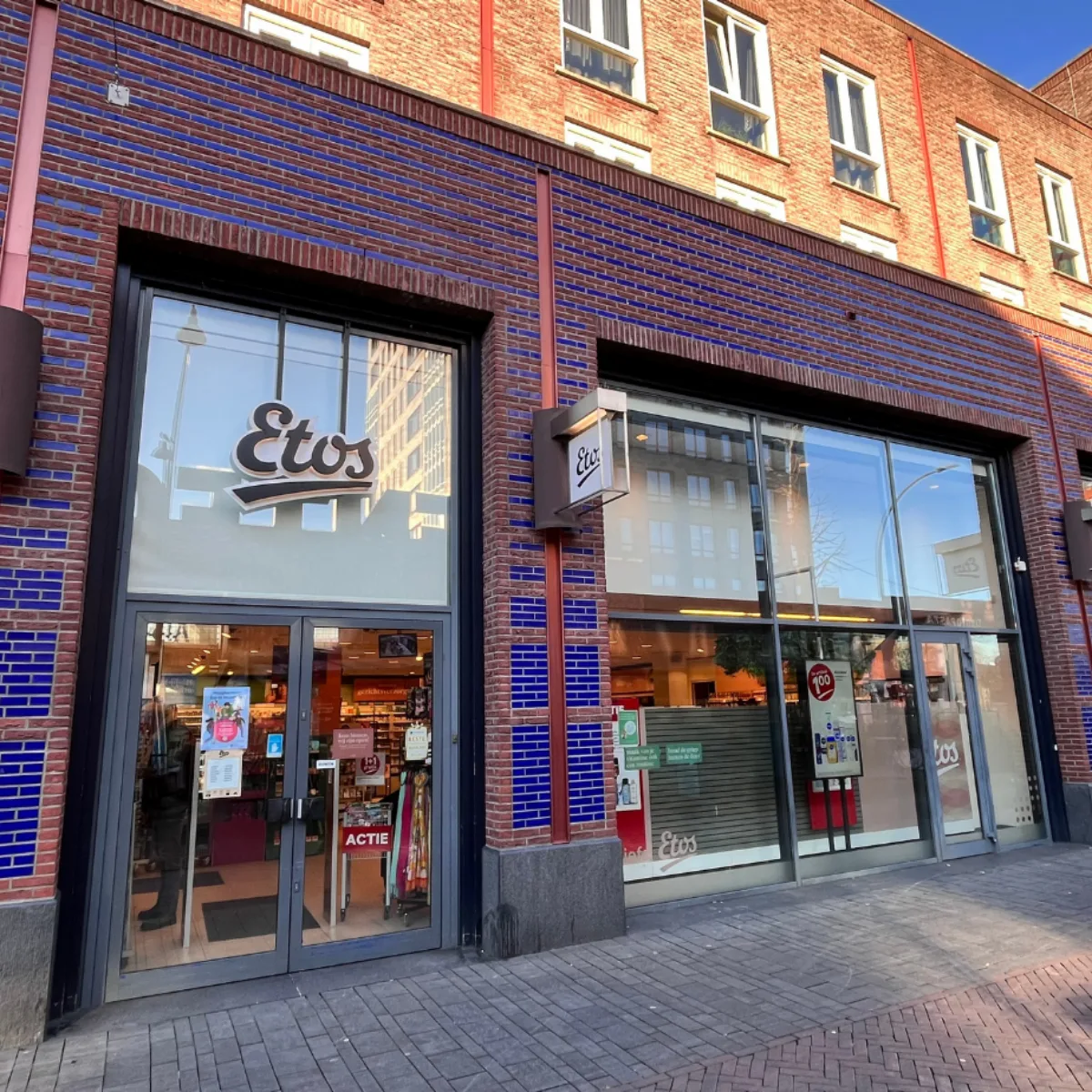 Außenansicht von Etos im Einkaufszentrum Klanderij in Enschede - Uit in Enschede