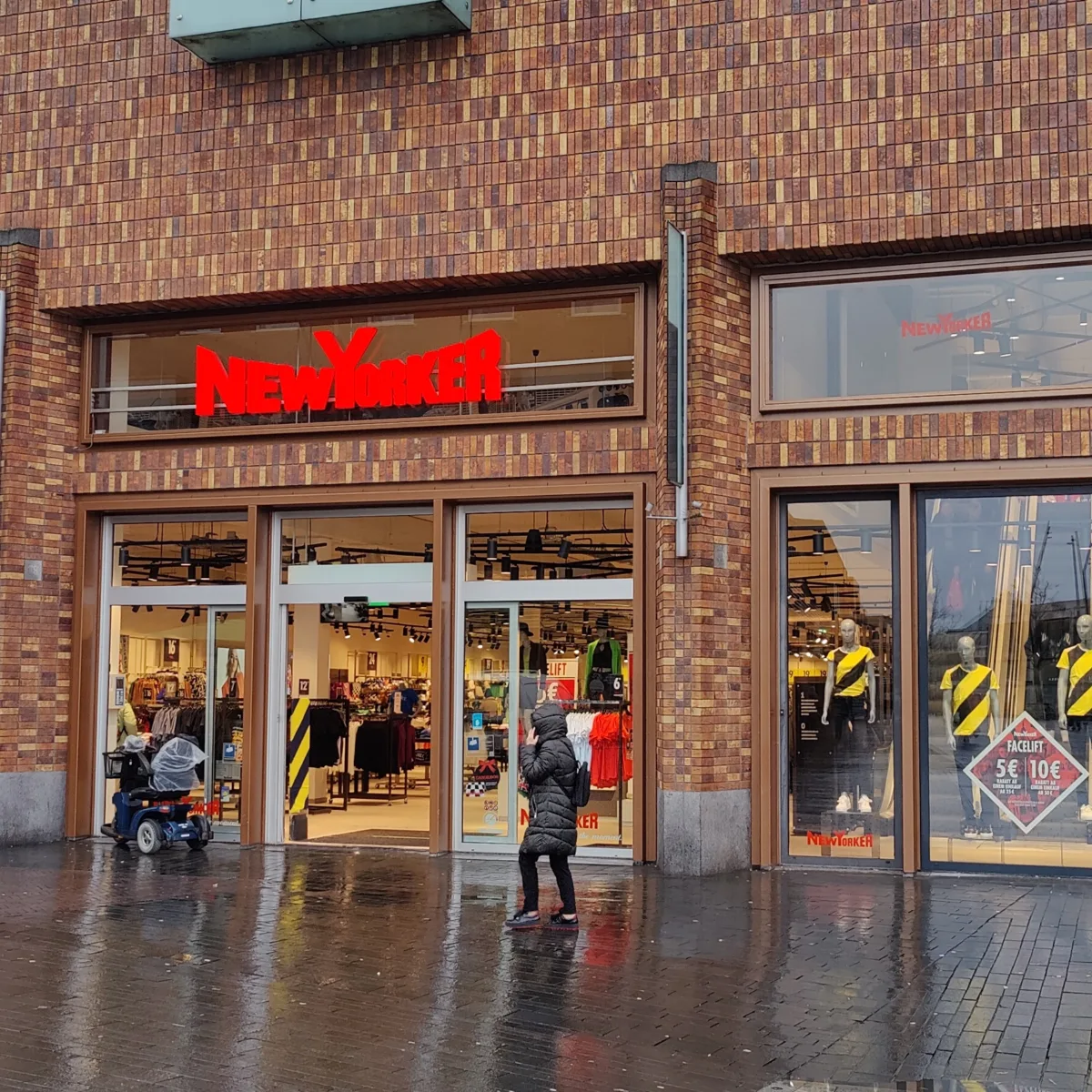 New Yorker Enschede 2 - Uit in Enschede