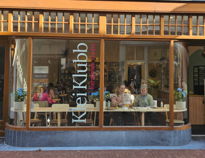  - Uit in Enschede