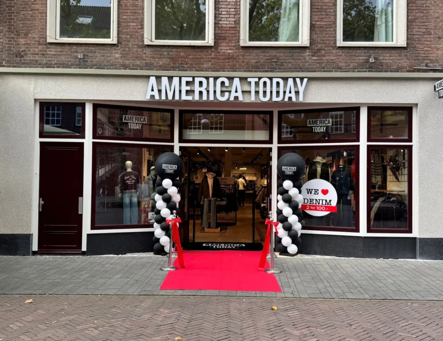  - Uit in Enschede