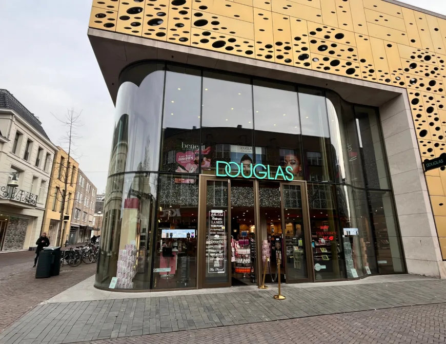Douglas parfumerie Enschede - Uit in Enschede