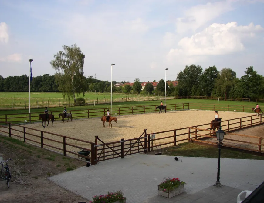Manege de Hoefslag Enschede appartementen - Uit in Enschede
