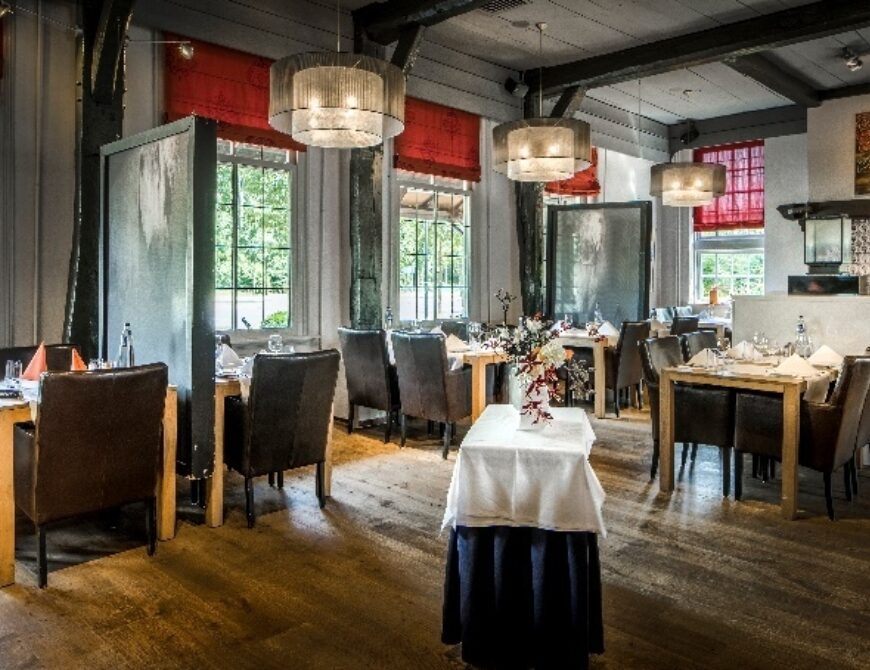 Interieur bij Eden Hotel Restaurant de Broeierd in Enschede - Uit in Enschede