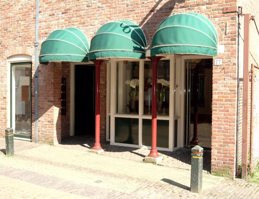 Barberrys enschede - Uit in Enschede