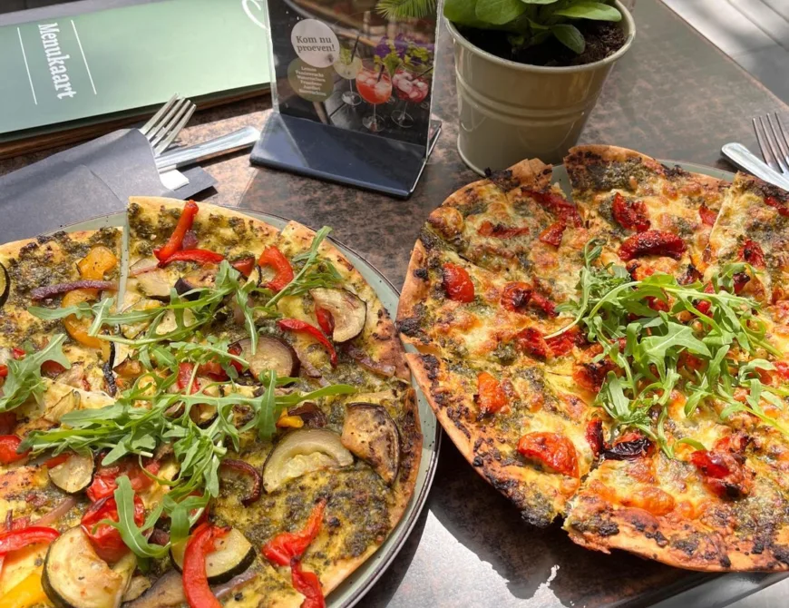 Lunch by Siebelink pizza - Uit in Enschede