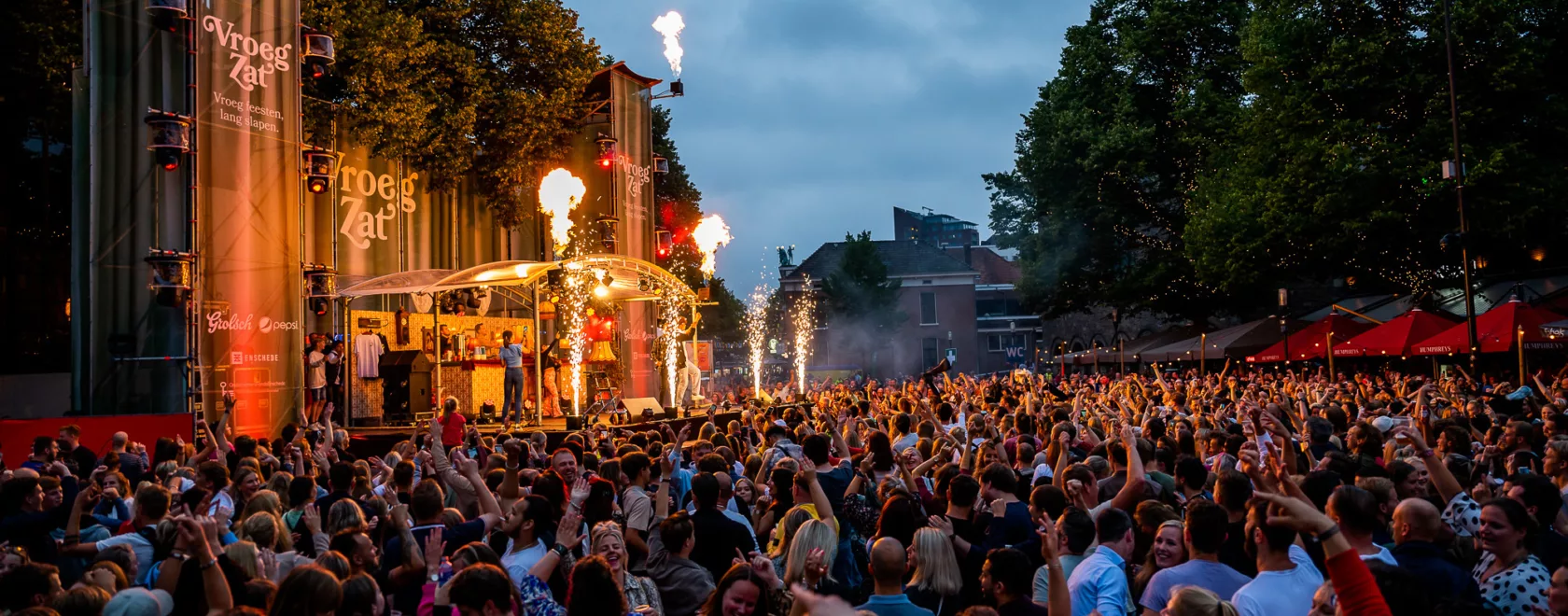 Grolsch Summer Sounds Vroeg Zat Enschede - Uit in Enschede