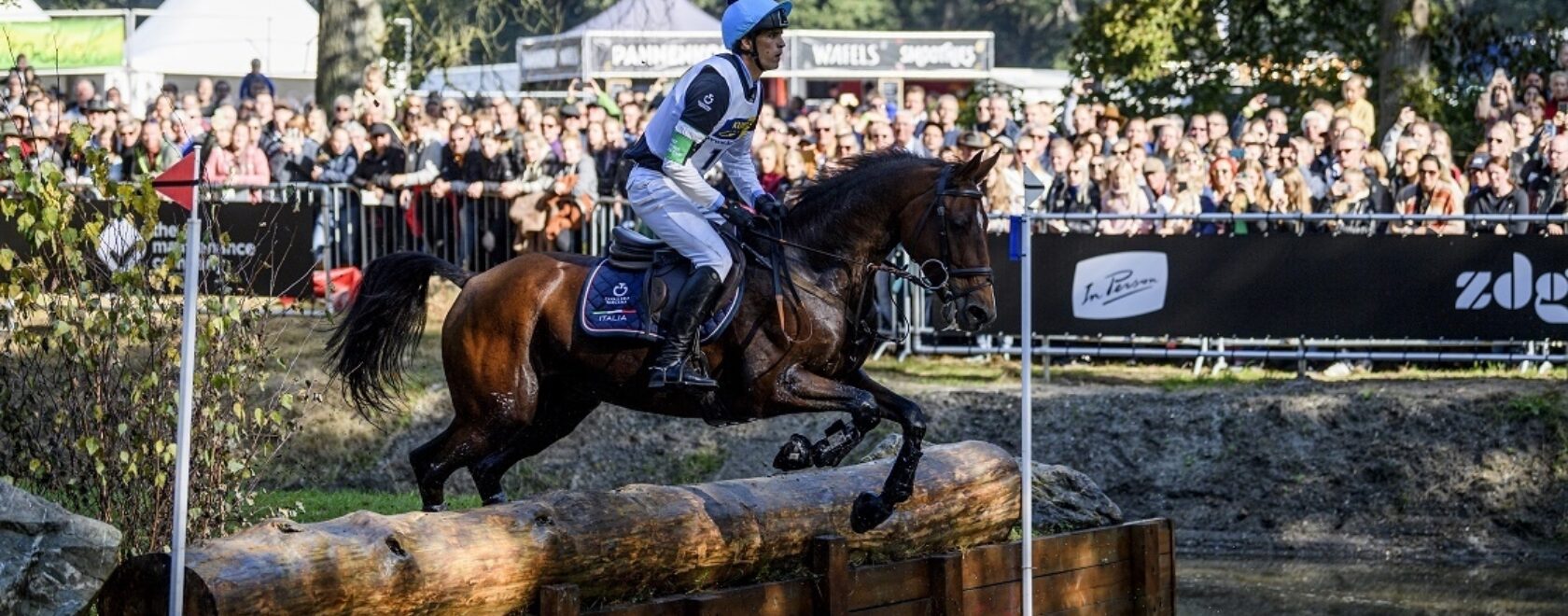 Military Boekelo Enschede - Paard in waterbak - Uit in Enschede