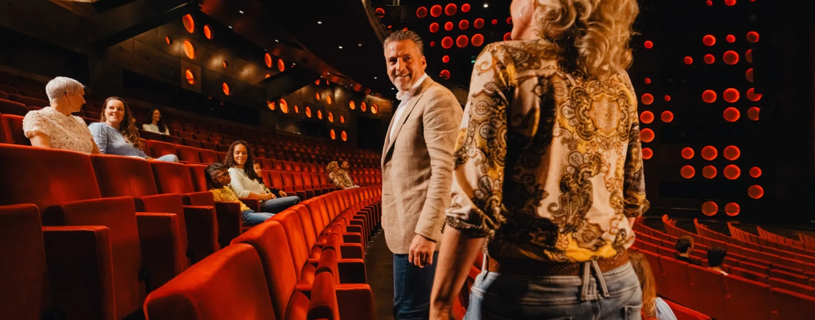 Een avond uit in Wilminktheater - Uit in Enschede